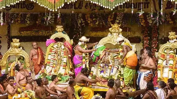 இந்த மாவட்டத்திற்கு ஏப்ரல் 16-ம் தேதி உள்ளூர் விடுமுறை அறிவிப்பு..!!
