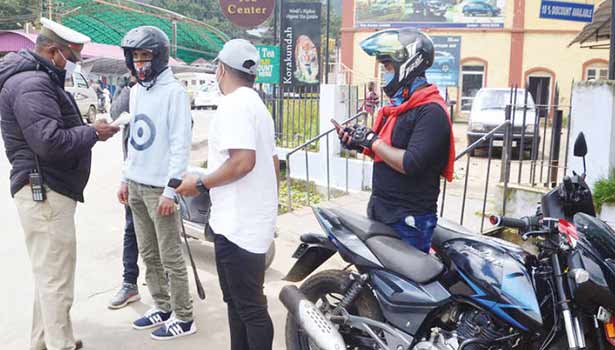 சென்னையில் மட்டும் இத்தனை பேர் மீது வழக்கு..!! அதிர்ச்சியில் வாகன ஓட்டிகள்..!!