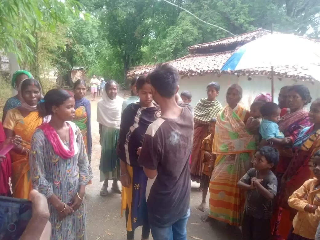 நிஜத்தில் நடந்த காத்துவாக்குல் ரெண்டு காதல்..!! அப்போ கல்யாணம் ?