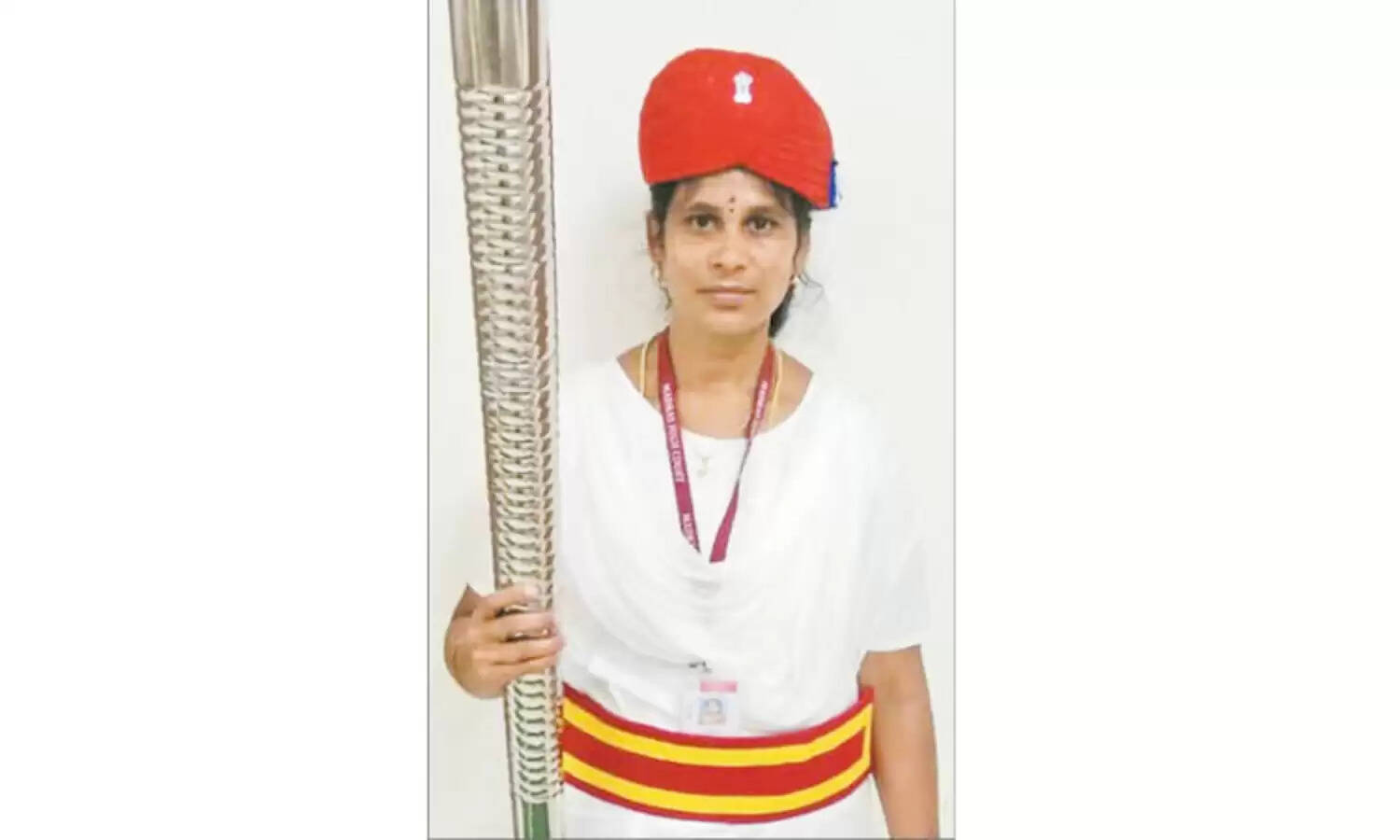 முதல்முறையாக நம்ம ஊரில் பெண் சோப்தார்!!