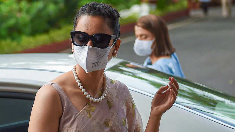 கங்கனா ரனாவத் மற்றும் அவருடைய குடும்பத்தார் மீது எஃப்.ஐ.ஆர் பதிவு..!!