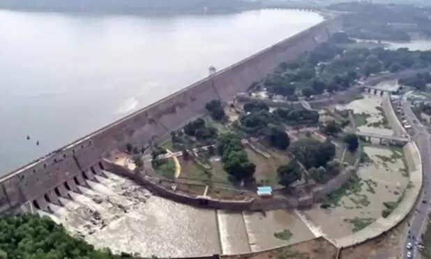 metur dam