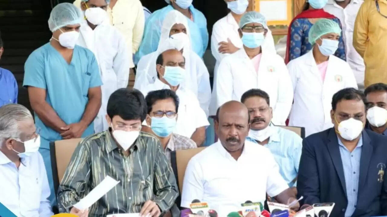 தமிழ்நாட்டில் ஒப்பந்த பெண் ஊழியர்களுக்கு 6 மாத மகப்பேறு விடுப்பு..!!