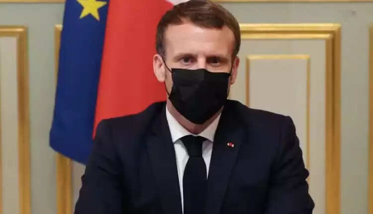 பிரான்ஸ் அதிபர் செல்போன் உளவு பார்க்கப்பட்டதா..? செல்போனை மாற்றினார் இம்மானுவேல் மேக்ரான்!!