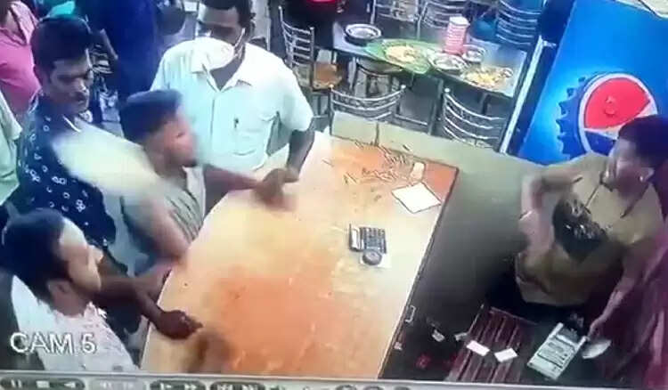 பிரியாணியில் ‘பீஸ்’ இல்லை! கடை சூறை, கேஷியருக்கு பளார்!! பிரியாணியில் ‘பீஸ்’ இல்லை! கடை சூறை, கேஷியருக்கு பளார்!!