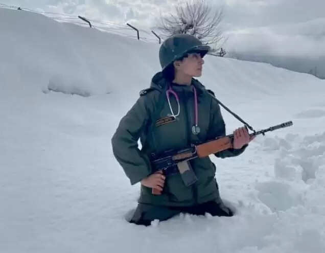 2ஆவது பெண் ராணுவ அதிகாரி ! இந்தியாவின் பெருமைமிக்க மகளுக்கு குவியும் வாழ்த்து!