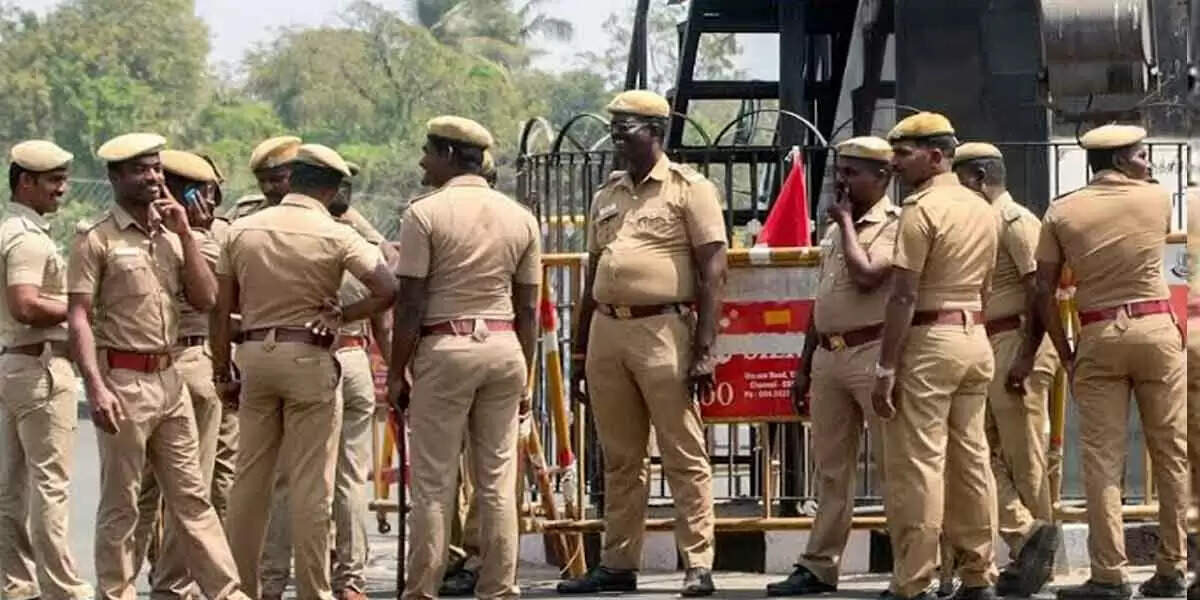 தமிழக போலீசாருக்கு குட் நியூஸ்.. புதிதாக 900 எஸ்ஐ-க்கள் தேர்வு..!