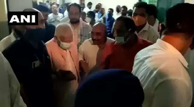 பிராமணர்களை நாட்டை விட்டு வெளியேற்ற வேண்டும் என கூறிய சத்தீஸ்கர் முதல்வரின் தந்தை கைது..!