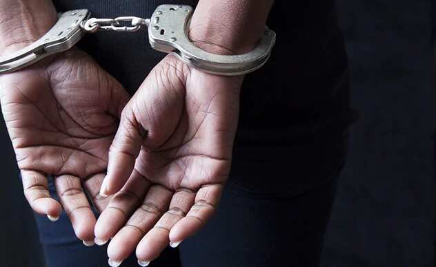 arrest 2