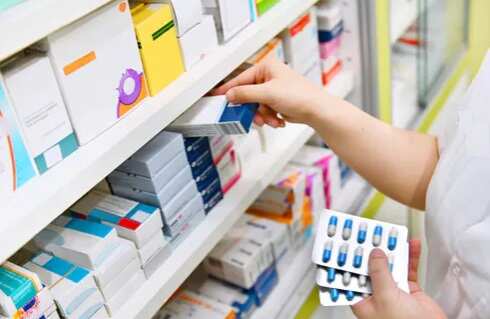 நாடு முழுவதும் மக்கள் மருந்தகங்கள் திறப்பு.. மத்திய அரசு அதிரடி !!