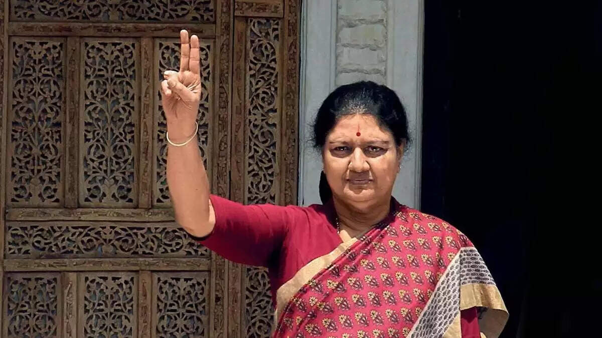 சசிகலா தலைமையில் அதிமுக.. ஆசைப்படுகிறார் ஆறுகுட்டி..!
