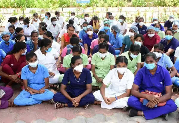 செவிலியர்களுக்கு குட் நியூஸ்.. 800 பேருக்கு அரசுப் பணி.. அமைச்சர் சுப்பிரமணியன் உறுதி..! செவிலியர்களுக்கு குட் நியூஸ்.. 800 பேருக்கு அரசுப் பணி.. அமைச்சர் சுப்பிரமணியன் உறுதி..!