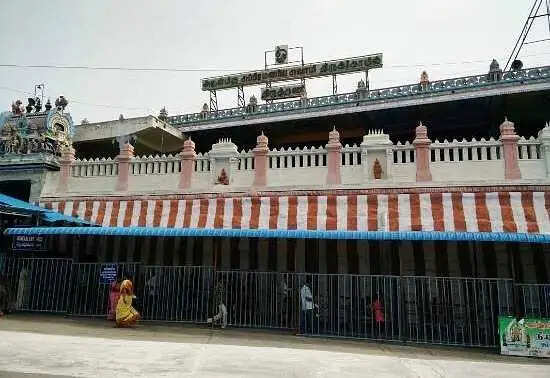 திருத்தணி முருகன் கோயிலில் சிறப்பு தரிசனத்திற்கு தடை..! திருத்தணி முருகன் கோயிலில் சிறப்பு தரிசனத்திற்கு தடை..!