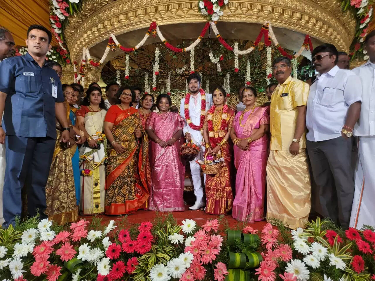 இந்தி மொழியை படிக்க வேண்டும் என்று யாரும் கட்டாயப்படுத்தவில்லை - ஆளுநர் தமிழிசை..!!