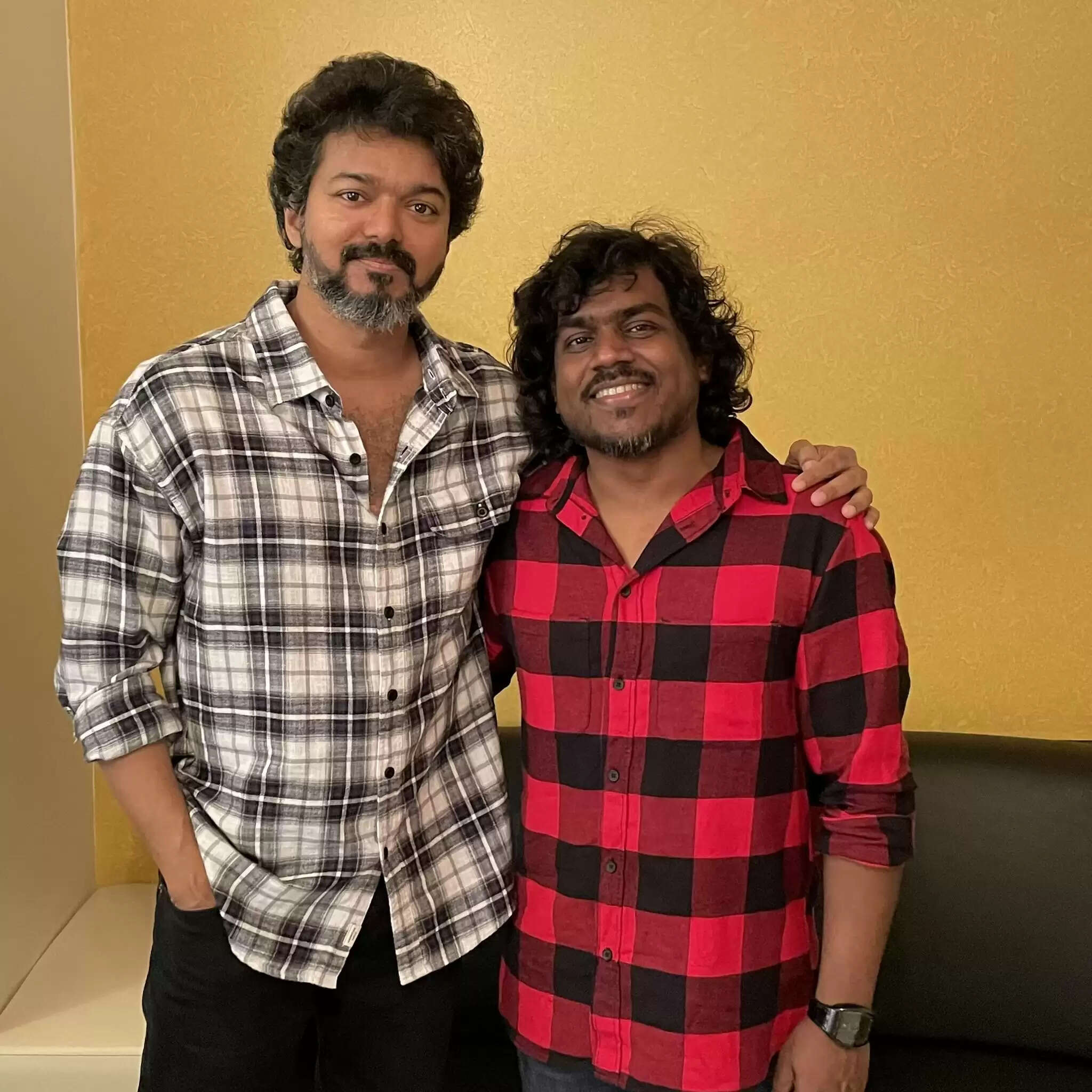 17 ஆண்டுகளுக்கு பிறகு இணையும் விஜய் – யுவன்! வைரல் புகைப்படம்!!