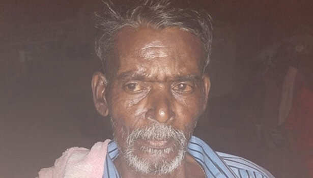 இறந்தவர் உயிருடன் வந்தார்.. ஈரோடு அருகே பரபரப்பு..! இறந்தவர் உயிருடன் வந்தார்.. ஈரோடு அருகே பரபரப்பு..!