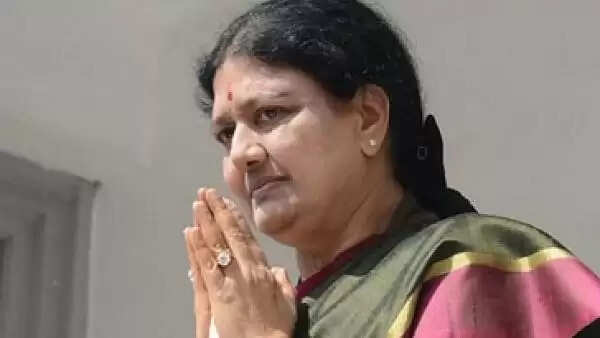 அதிமுக விரைவில் என் கைக்கு வரும்.. வி.கே.சசிகலா நம்பிக்கை..! அதிமுக விரைவில் என் கைக்கு வரும்.. வி.கே.சசிகலா நம்பிக்கை..!