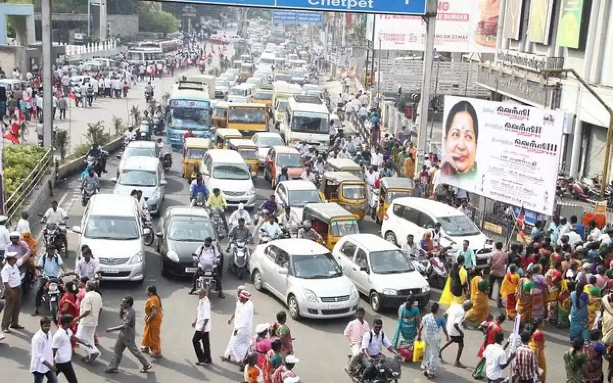 58 நாட்களாக மாற்றமில்லை.. வாகன ஓட்டிகள் மகிழ்ச்சி..! 58 நாட்களாக மாற்றமில்லை.. வாகன ஓட்டிகள் மகிழ்ச்சி..!