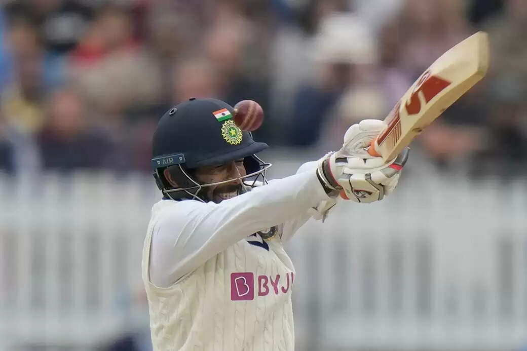 பும்ராவை கட்டம் கட்டிய இங்கிலாந்து பவுலர்கள்.. மைதானத்தில் நடந்த புயல்வேக மோதல் !!