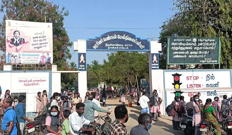 மாணவி எடுத்த விபரீத முடிவு.. பள்ளி மாடியில் இருந்து குதித்து தற்கொலை..!