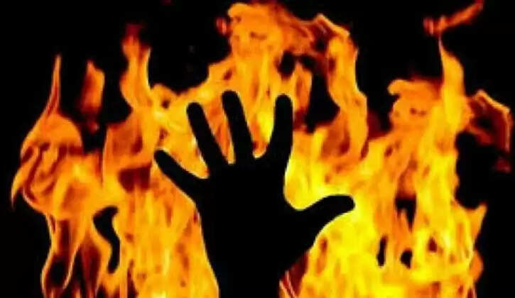 காதலி வீட்டிற்கு தீ வைத்த முன்னாள் காதலன் - புதுக்கோட்டையில் பரபரப்பு