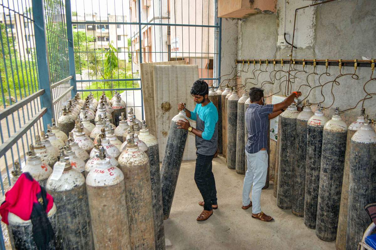 ஸ்டெர்லைட் ஆக்சிஜன் தமிழகத்திற்கு மட்டுமல்ல.. உச்சநீதிமன்றத்தில் மத்திய அரசு பிடிவாதம் !!