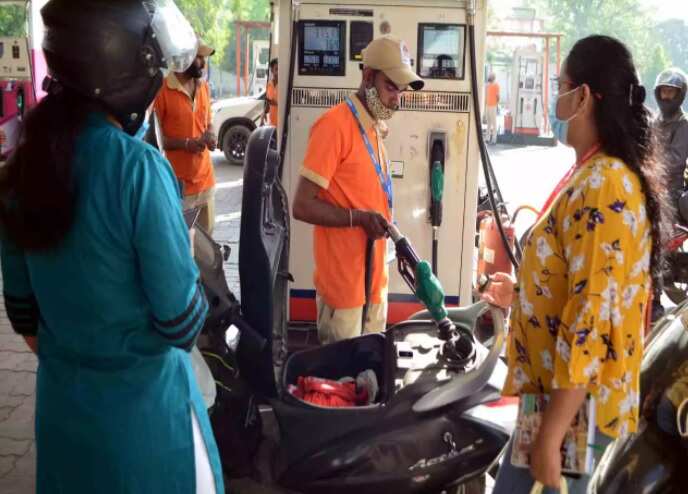 கேரள மக்களுக்கு ஜாக்பாட்.. பெட்ரொல், டீசல் மீது மேலும் விலை குறிப்பு