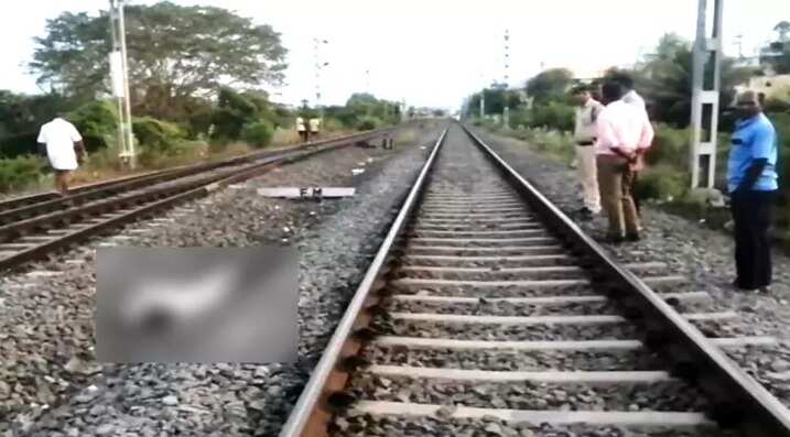 ரயில் படியில் பயணம் செய்த வடமாநில இளைஞருக்கு நடந்த விபரீதம் !!