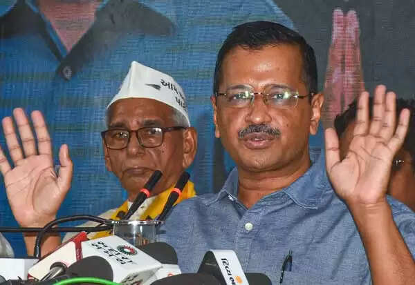 குஜராத்தில் நாங்கள் ஆட்சிக்கு வந்தால் வேலையில்லா இளைஞர்களுக்கு மாதம் ரூ. 3 ஆயிரம் நிதியுதவி..!!