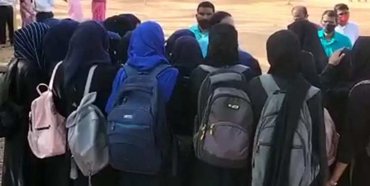 பெங்களூரு நகரில் இரண்டு வாரங்களுக்கு தடை..!!