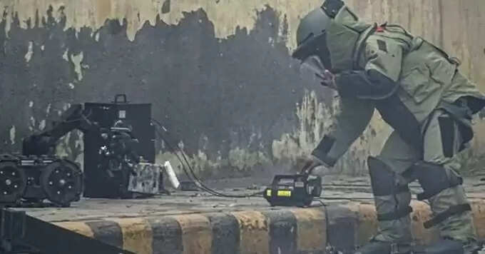 கேட்பாரற்று கிடந்த பையில் காத்திருந்த அதிர்ச்சி..!!