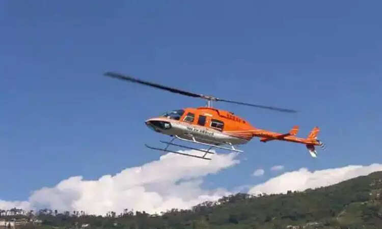 #BREAKING:- மும்பை அருகே நடுக்கடலில் அவசரமாக தரையிறங்கிய ஹெலிகாப்டர்..!!