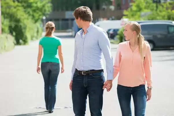 மக்களே உஷார்..!! மனைவியை பிற பெண்களுடன் ஒப்பிட்டு பேசுவதும் கொடுமைக்கு சமம்: கேரள உயர்நீதிமன்றம் அதிரடி