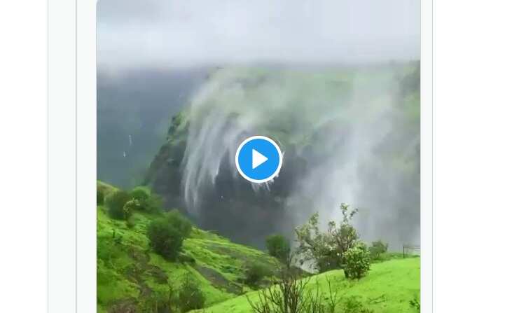 கொட்டும் அருவியில் இத்தனை அதிசயம் உள்ளதா !! - வீடியோ