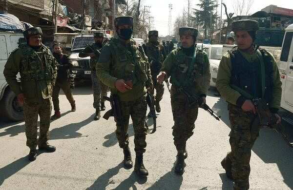 #BIGNEWS :- உச்சகட்ட பதற்றம் - ராணுவ அதிகாரி உட்பட 5 ராணுவ வீரர்கள் வீர மரணம்..!!