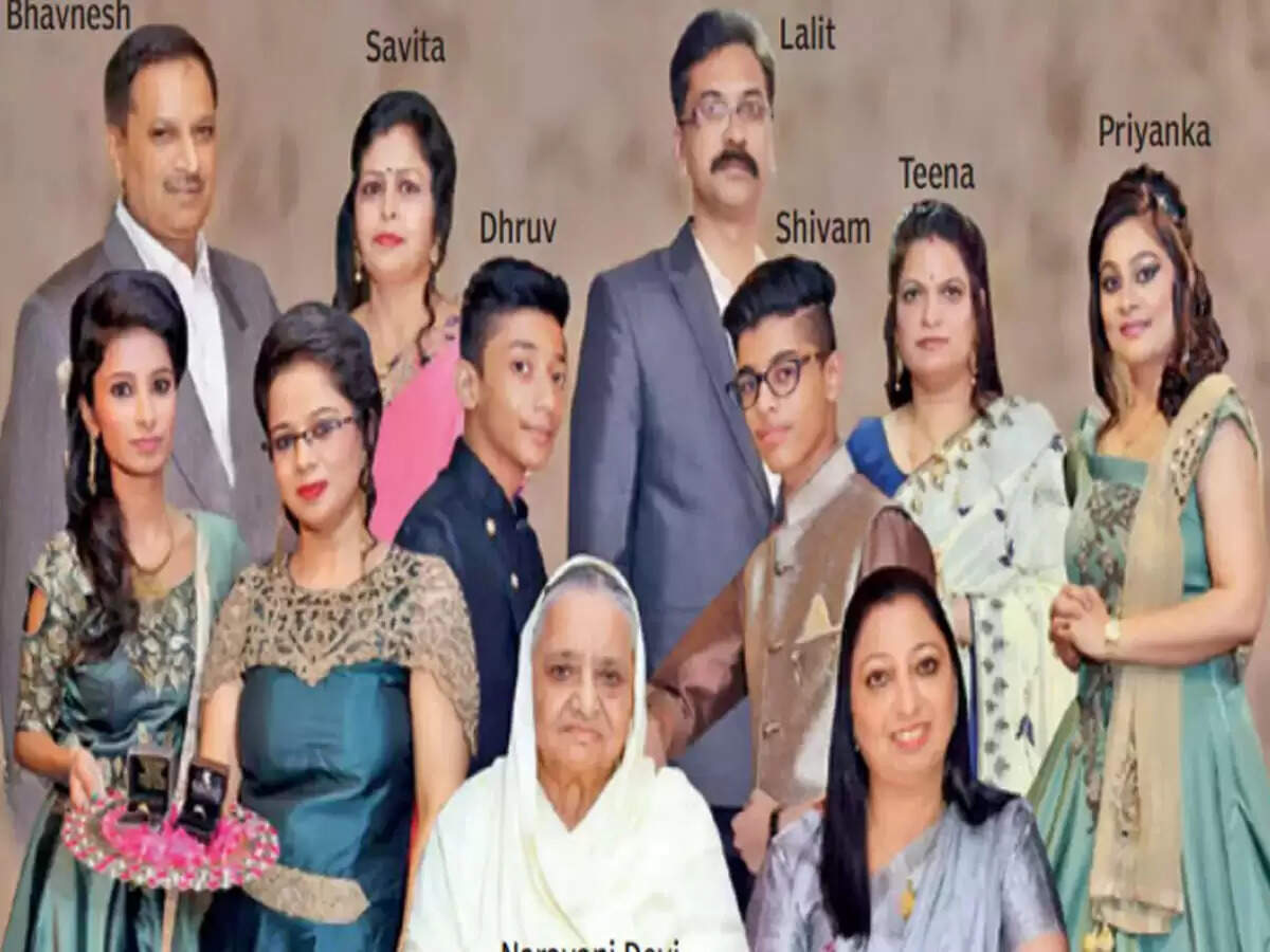 மீண்டும் உயிர் பெறுவோம் என நம்பி ஒரே குடும்பத்தை சேர்ந்த 11 பேர் தற்கொலை! விசாரனையில் புதிய தகவல்..!!