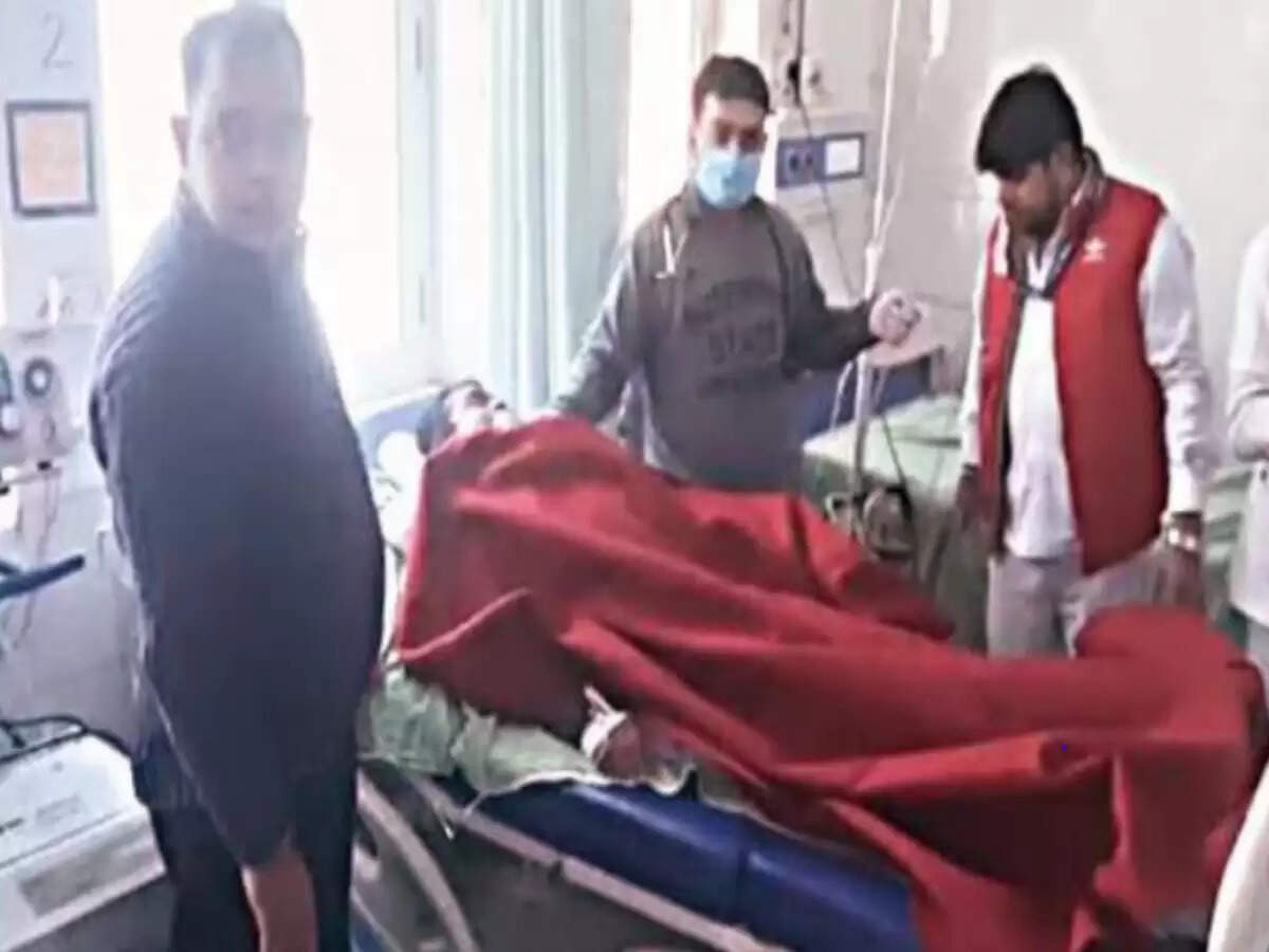 7 மணி நேரம் பிணவறை ஃப்ரீசரில் வைக்கப்பட்ட நபர் உயிருடன் இருந்தார்; உ.பி.யில் நடந்த அவலம்!