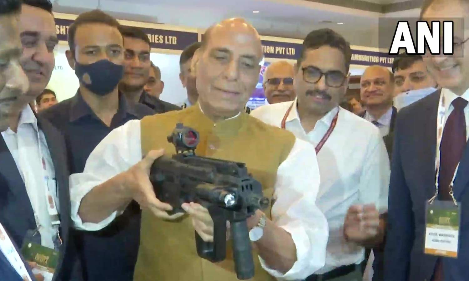 புதிய வகை ஆயுதங்களை தயாரிப்பது அவசியம்... மத்திய அமைச்சர் பேச்சு !!