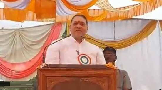 பெண்கள் குறித்து சர்ச்சை கருத்து.. அமைச்சருக்கு எதிராக போர்க்கொடி !