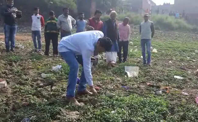 டிபன் பாக்ஸில் வெடி குண்டு - 7 வயது சிறுவன் பலியான சோகம்..!!