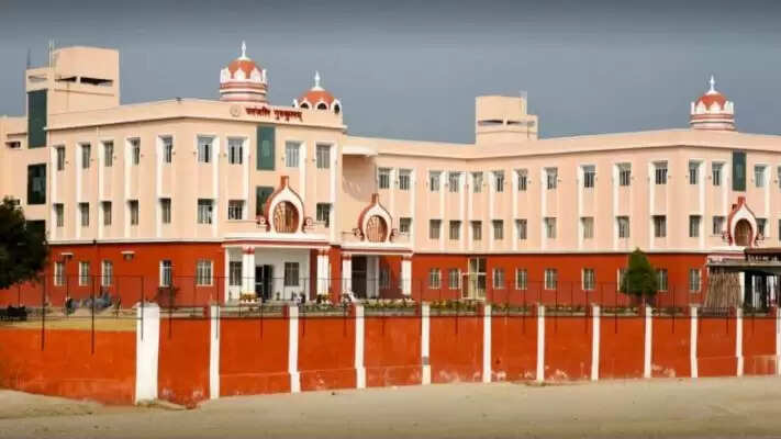 பாபா ராம்தேவ் பதஞ்சலி குருகுலத்தில் இளம் பெண் தற்கொலை... போலீசில் சிக்கிய 7 பக்க கடிதம்..!!