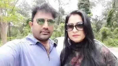 கொரோனா தொற்று உறுதியானதால் தூக்கில் தொங்கிய தம்பதி - மங்களூருவில் பரிதாபம்!