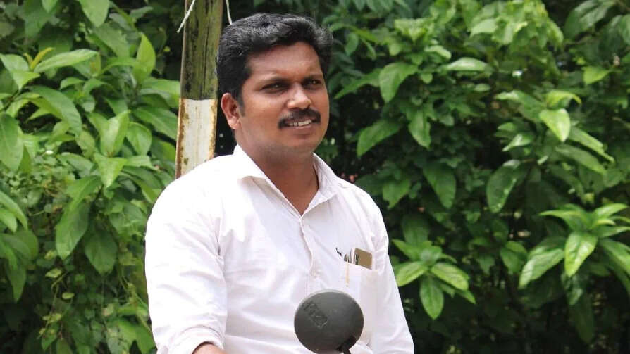 11 முறை கத்தியால் குத்தி மார்க்சிஸ்ட் கம்யூனிஸ்ட் நிர்வாகி கொடூரக்கொலை..!!