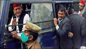 அகிலாஷ் யாதவ் கைது..!